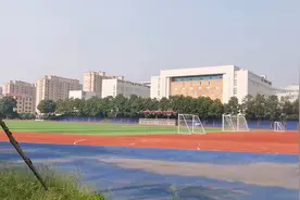 实拍信阳羊山中学规模堪比高中，不知在信阳能排第几！视频封面