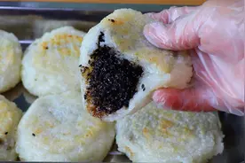 手工糯米糍粑糕：教你特色做法，红糖流心馅健康好吃，简单易学！