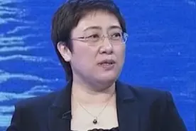 热蒸汽可以缓解鼻塞，同时喷鼻子的药也有效果，可以少量使用视频封面