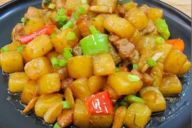 土豆最好吃的家常做法，天天吃不够，上桌连汁都不剩，比肉都香