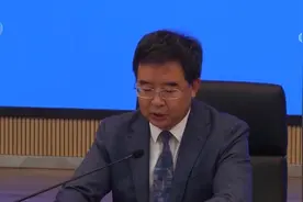 好老师扎堆名校？北京“双减”又放大招，教师轮岗制来袭|新闻1+1视频封面