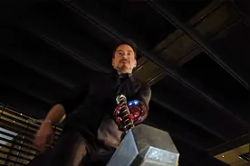 漫威那些能举起雷神之锤的人！视频封面