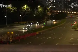 记者直击：广州大桥解封后双向车道恢复正常通行（2022年11月30日