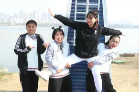 秋游1：老师带同学们逛公园一起拍照，没想同学们要拍奇葩姿势！