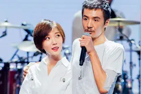 网曝朴树与妻子离婚，男方曾自称是渣男，结婚14年丁克不育