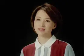 董卿语录：只有经受住痛苦的人，才能享受到由痛苦转化而成的财富视频封面