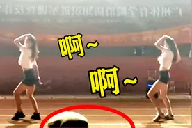 大一妹子校庆表演，随便一支“舞”引全场尖叫，男生嗓子都喊哑了视频封面