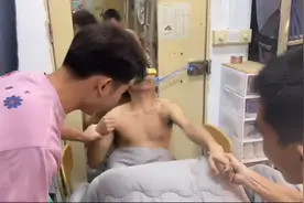大学生有多沙雕？男生宿舍上演“生子”大戏，看到最后网友懵了视频封面