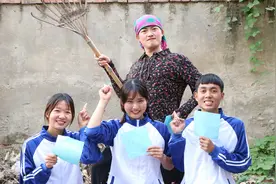 短剧：小伙伴玩学动物叫游戏，妈妈输了被惩罚学猪八戒，太好玩了