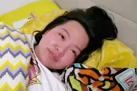 女朋友生病了，不吃药、不睡觉、不去医院，我该怎么办？