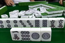 把美女急的都要哭了，挺好的碰碰胡就是没人点炮！视频封面