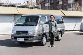 “金杯”们的原型车，物流界的硬通货——体验丰田海狮H100