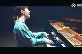 刘宪华演唱《别离开》