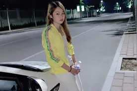 老公喝了1斤白酒后拍视频还写诗，男人喝醉是不是都这个样子