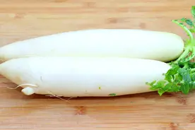 四川人这样秘制萝卜，酸甜麻辣开胃下饭，一次做3斤也不够吃