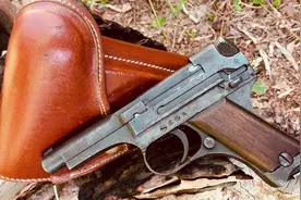 日本94式手枪，与“王八盒子”不分上下，长得太丑还容易走火