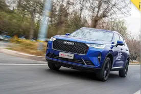 2.0T+四驱 智能科技秒杀特斯拉 卖15万简直就是“白菜价”