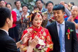 农村俗语：《男儿断掌值千金，女儿断掌爹娘养》人到中年值得一看视频封面