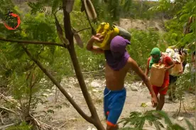 委内瑞拉一升汽油只要6毛钱，比水还便宜，竟卖不出去这是为何？视频封面