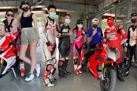 还是朋友？欧弟郑云灿离婚后同场飙车，离婚半个月被网友喊话复婚视频封面