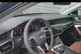 奥迪A6L尊享致雅版选装棕内饰的效果如何，我们去感受一下