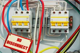 为什么三相电中火线有电流，而零线的电流却是0？很多电工不理解视频封面