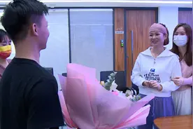 骨肉分离20年，揭阳小伙与深圳母亲终相认，母子泪洒现场视频封面