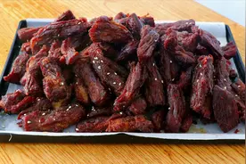 4斤牛肉在家自制手撕牛肉干，做法简单易学，鲜香麻辣，越嚼越香视频封面