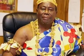 非洲最有钱的国家，孩子把金沙当玩具，当地人出门身上挂满了黄金