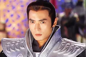 宝莲灯中，为何二郎神被称为天庭战神？你看他手中有多少好东西！视频封面