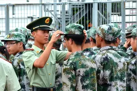 军训的教官都是从哪来的，为何军训一结束就匆匆地离开？