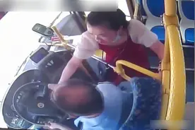 福建莆田：坐过站竟抢夺方向盘，女子被采取刑事强制措施视频封面