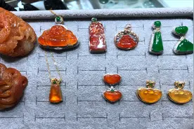 满绿翡翠之外的选择，红翡黄翡了解下，价格不贵很好看还很有个性视频封面