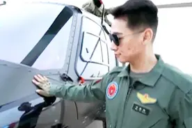 飞行员万阴帅的vlog：我对直-20一见钟情