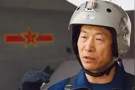 首现“65后”上将！五位将军同时晋升，解析少尉晋升上将有多难