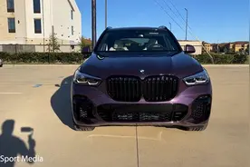 2022款宝马X5 40i版登场，了解完外观内饰，买不买自己拿主意！视频封面