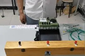 接地电阻测试仪使用方法#电工知识#电工培训 #电工教学视频封面