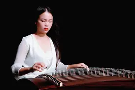 古筝演奏《我的楼兰》西域沙漠，云朵原唱刀郎作曲，醉醒几千年