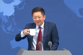 有台湾艺人在上海一天只能吃一餐？国台办：打过电话，绝不是那样视频封面