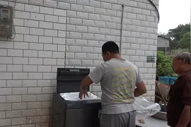 几百块钱买一全自动洗衣机，这价邻居们都质疑，但从此就方便了视频封面