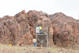 太伟大了！在蒙古国发现班固《封燕然山铭》勒石！视频封面