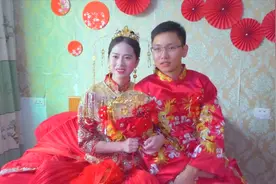 湖南25岁美女医生，今年好忙天天加班，总算抽空把婚礼办了视频封面