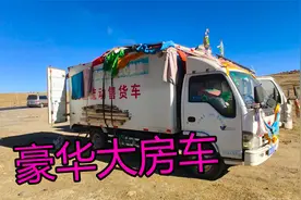 西藏-布达拉宫，这角度是50元的背面图案，我在这里看了一天