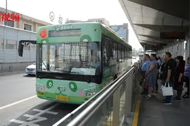 直通熊猫基地，成都5月将新开通两条公交熊猫快线，视频封面