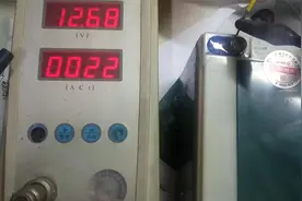 如果发现铅酸电池的空载电压和放电平台都偏高，这电池是否正常？