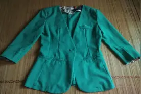 衣服放久了总会有难闻的气味，家政阿姨教我方法，十分钟轻松去