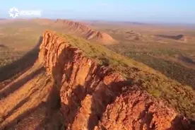 澳洲内陆，面积250万平方公里，人口不足6万，荒凉无比视频封面