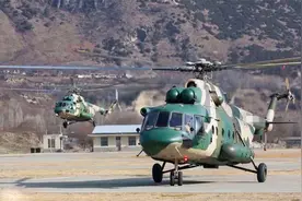 我国航空兵就这么豪横！15个陆航旅，1500架武直，规模仅次于美国视频封面