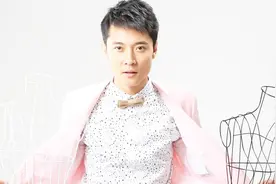 张丹峰终于回应了！否认出轨毕滢，深夜共处一室很正常！视频封面