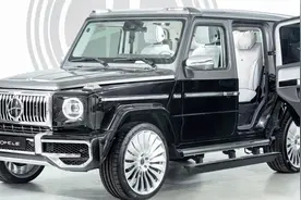 梅赛德斯  霍夫勒  HG级  配备后开门的终极G级视频封面